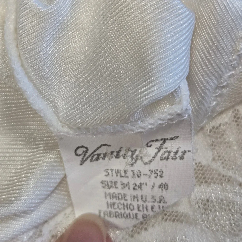 VTG 70s, 80s white satin lace trim slip lingerie dress / M / Vanity Fair bridal - Picture 7 of 7